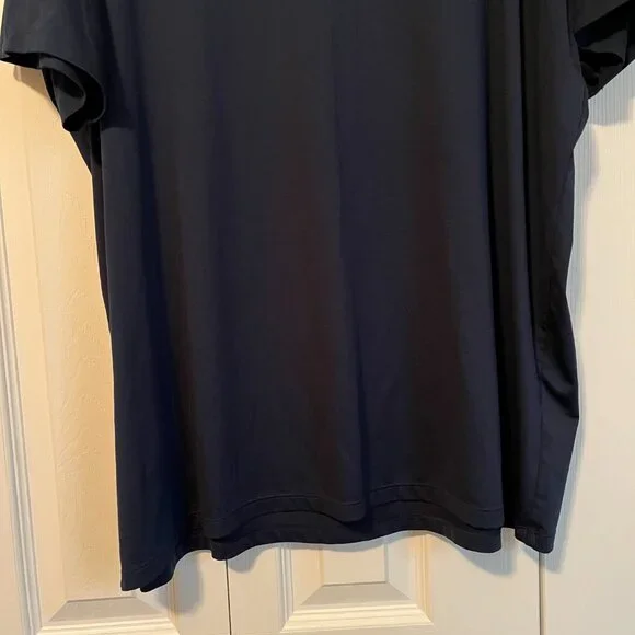 Men's Shirt - Picture 3 of 4